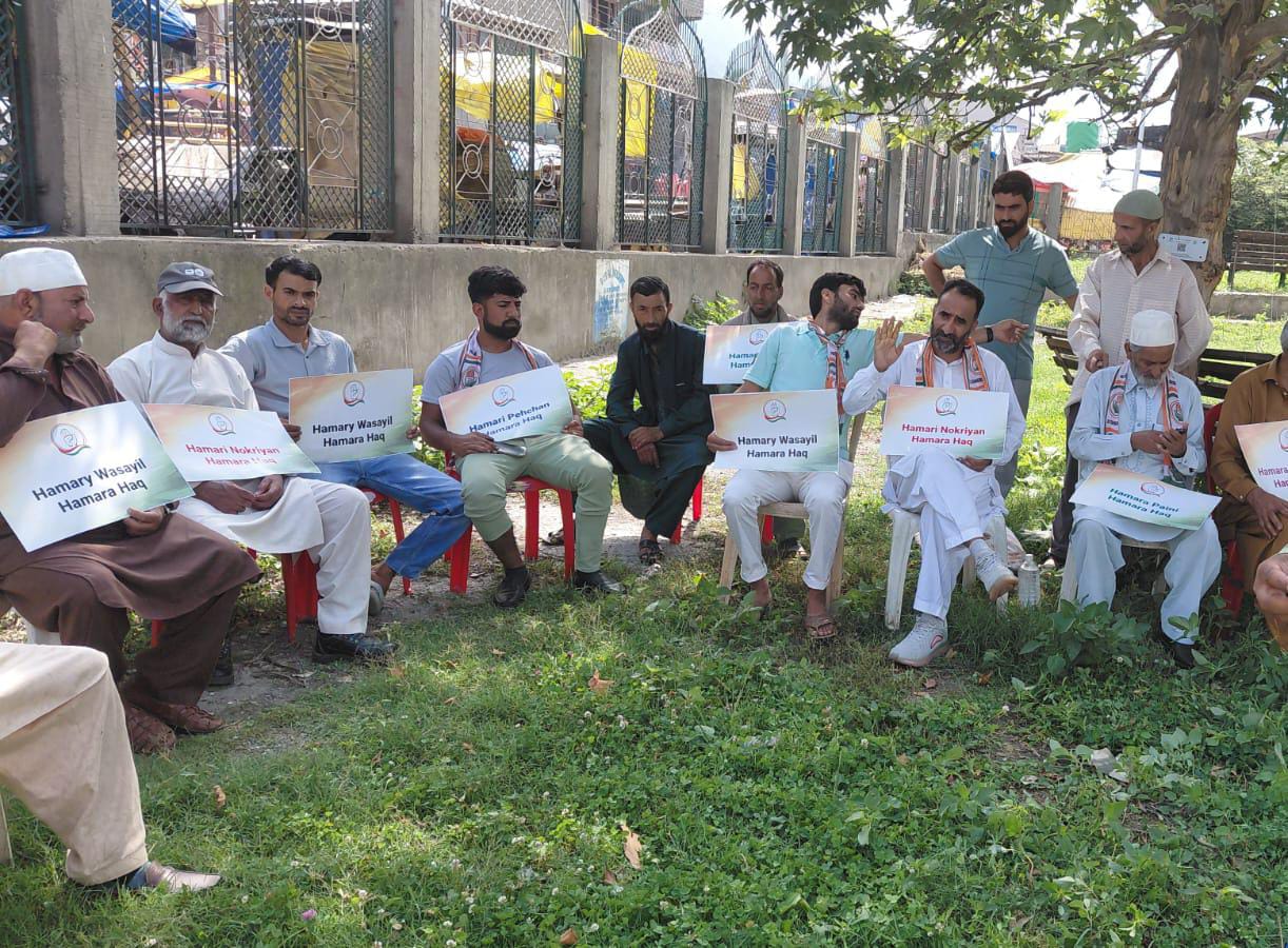 Congress Holds Public Outreach in Kangan Under “Our State, Our Right” Campaign