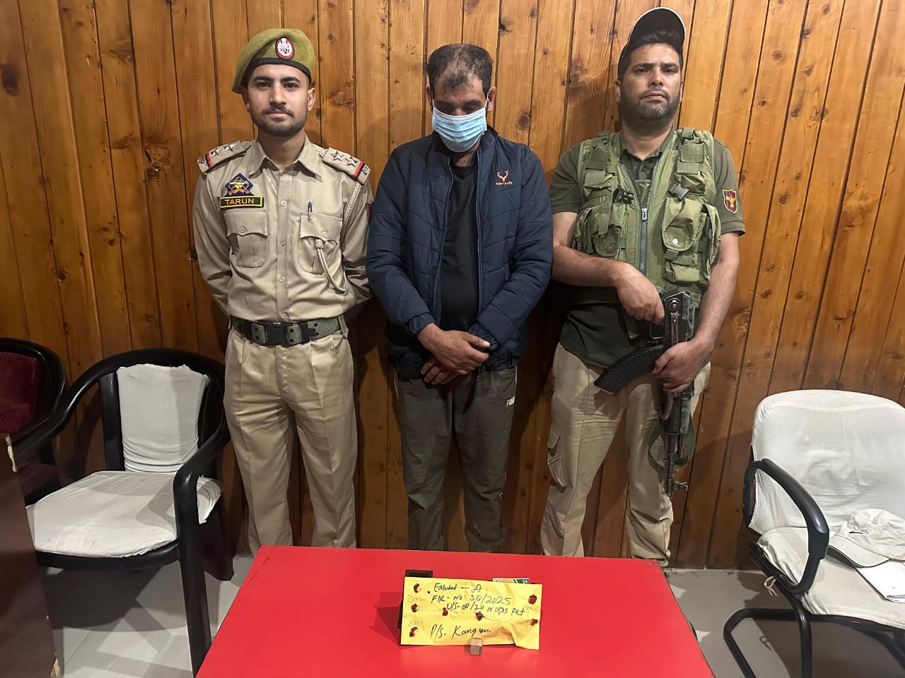 Ganderbal Police Apprehended Drug Peddler, Charas Like Substance Recovered, FIR Registered 