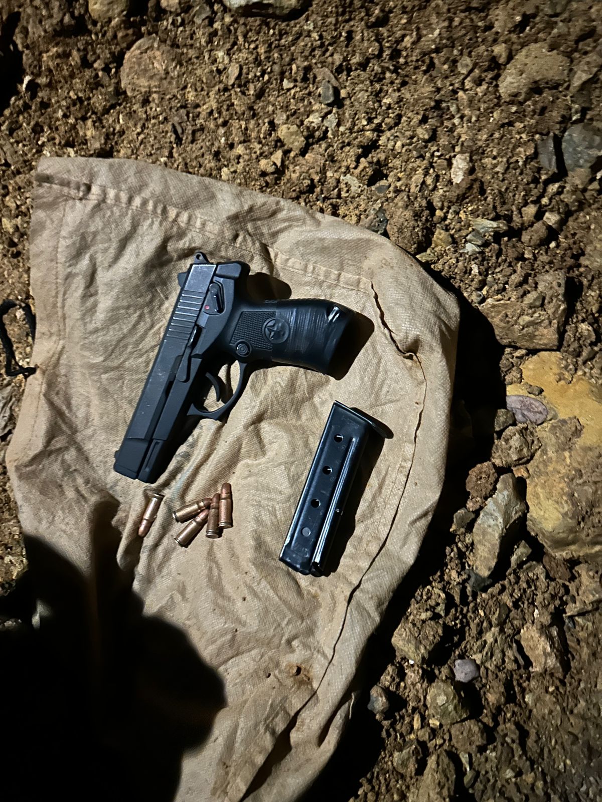 Security Forces Arrest Terrorist Associate During CASO in Wuyan Pampore