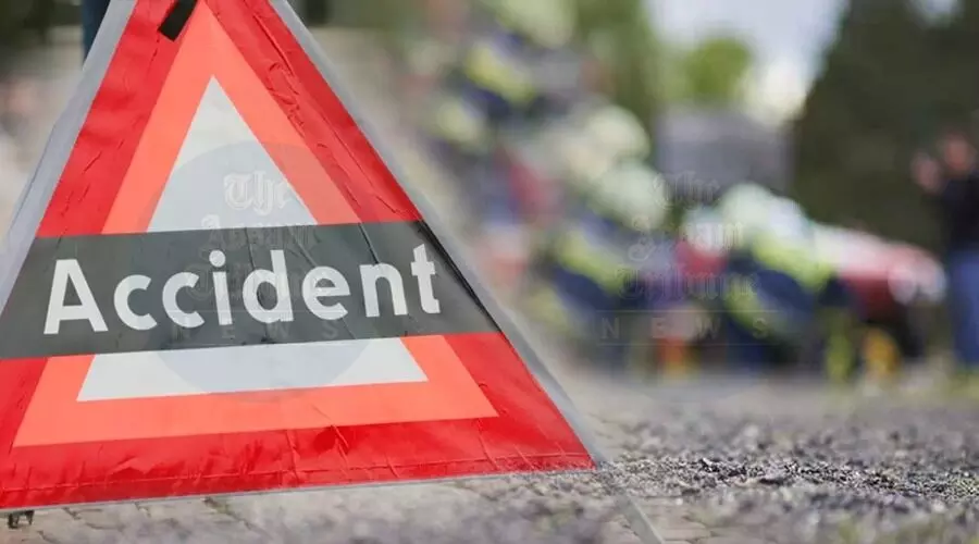 Pedestrian Critically Injured in Road Accident at Kangan, Shifted to SKIMS