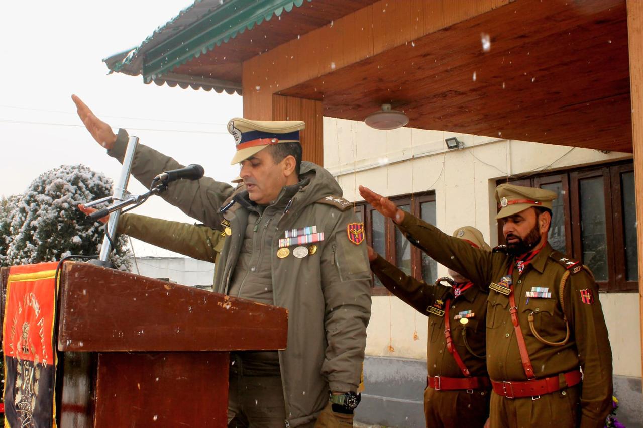 GANDERBAL POLICE OBSERVES “NATIONAL VOTER’S DAY–2026” WITH PLEDGE CEREMONY AT DPO GANDERBAL