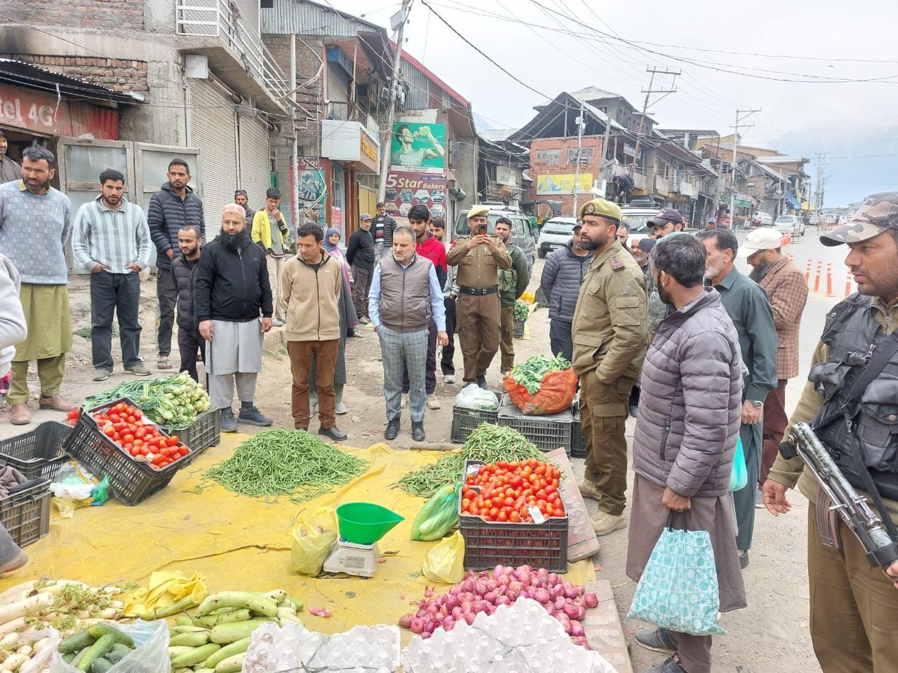 Joint Market Checking Drive Conducted in Kangan Market